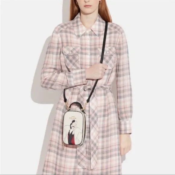 COACH Disney Eva Phone Crossbody Bag With Cruella Motif New Coach